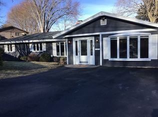 1 Gordon Rd, Beverly, MA 01915