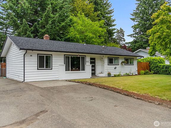 3rd image of 4510 26th Avenue SE
