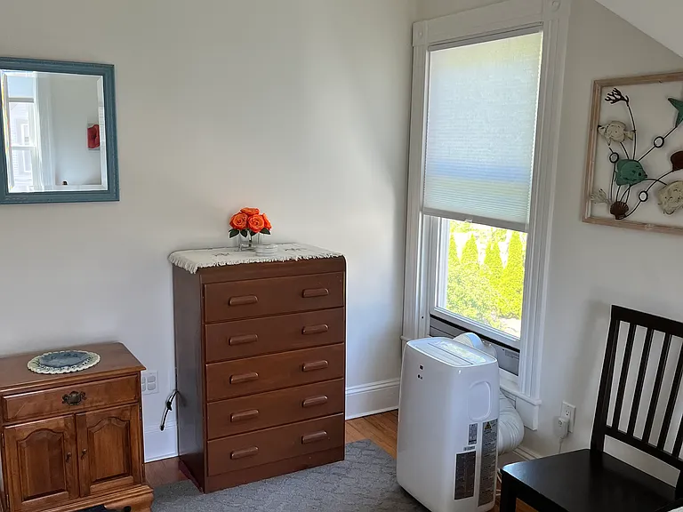 16 Ocean Ave — Photo 3