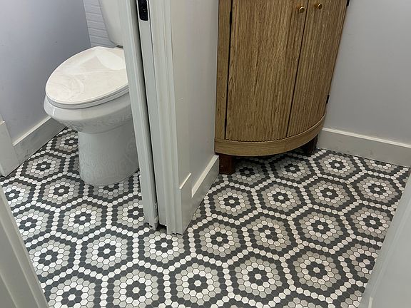 4th image of 1923 Fuller St #D