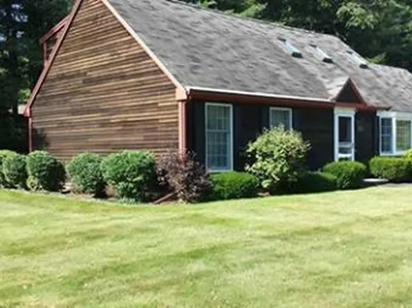 13 Cluf Bay Rd, Brunswick, ME 04011