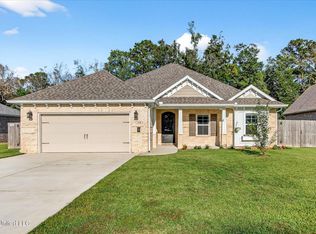 124 Spanish Cove Dr, Ocean Springs, MS 39564
