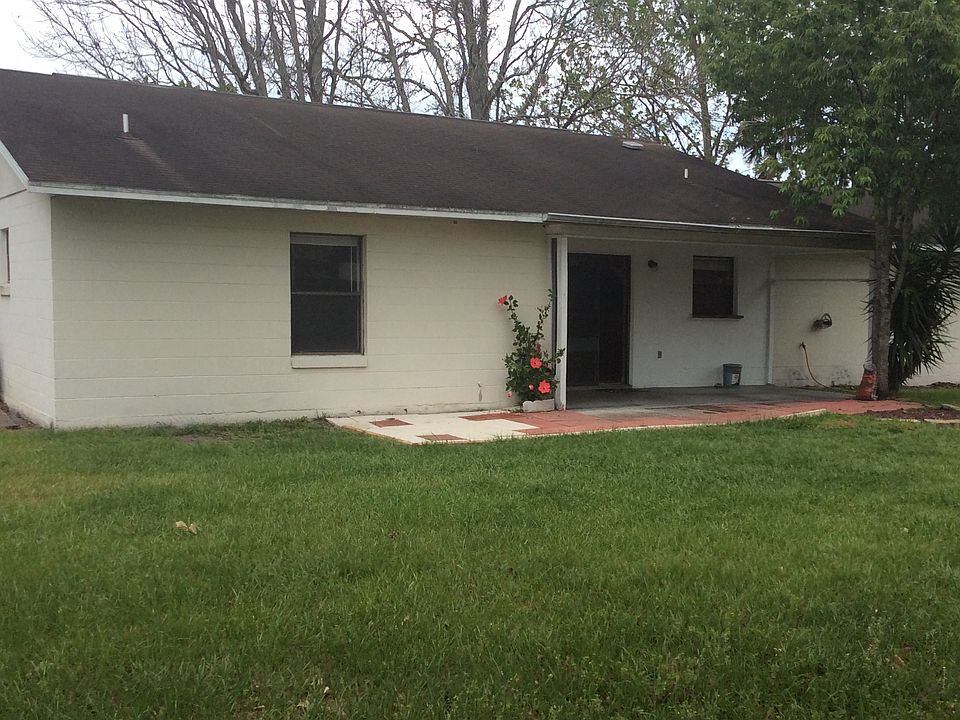 2nd image of 1216 Thomasina Dr