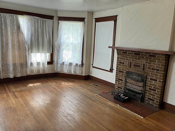 3rd image of 1120 Church St