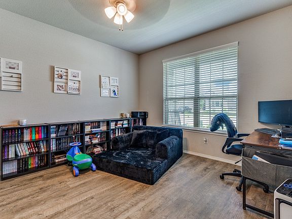 4th image of 1508 Pleasant Knoll Trl