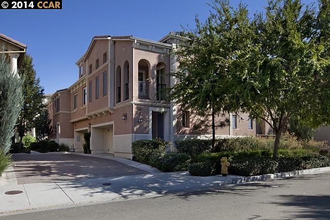 1st image of 574 Dovecote Ln