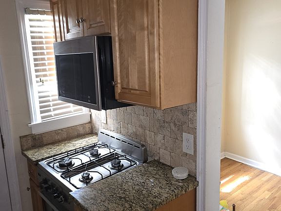 2nd image of 615 No Maple Ave #1