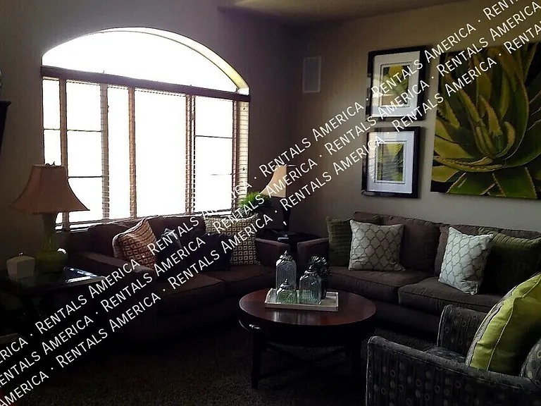 2402 E 5th St #1515 — Photo 2