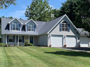 11694 E Kyte Rd, Rochelle, IL 61068