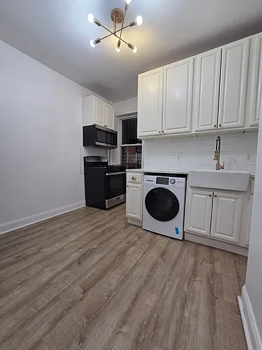 11-15 Gifford Ave Photo 1