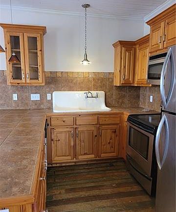 5th image of 818/820 Jefferson St