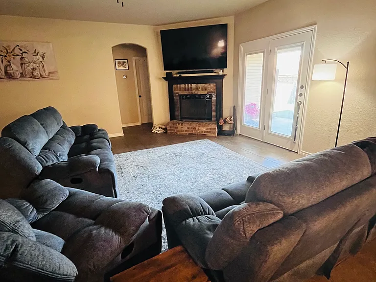 3902 Anvil Range Rd — Photo 3