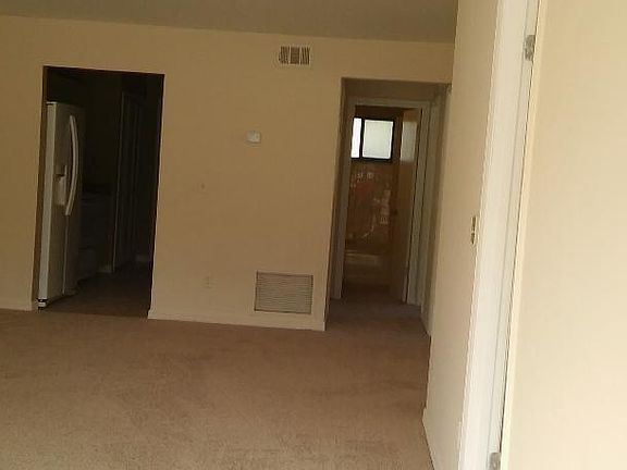 4th image of 289 Lovell Ln