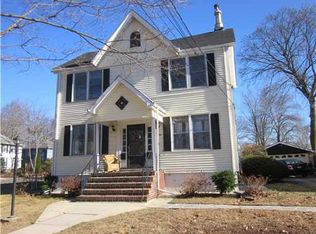 60 Jonesdale Ave, Metuchen, NJ