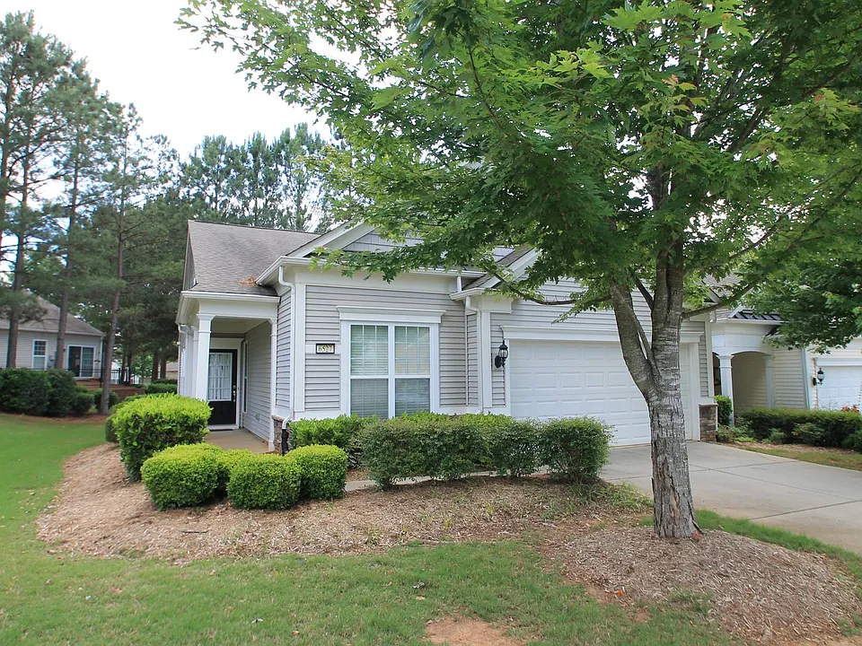 6527 Carolina Commons Dr