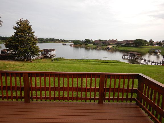 4th image of 1310 Johns Cove Ln