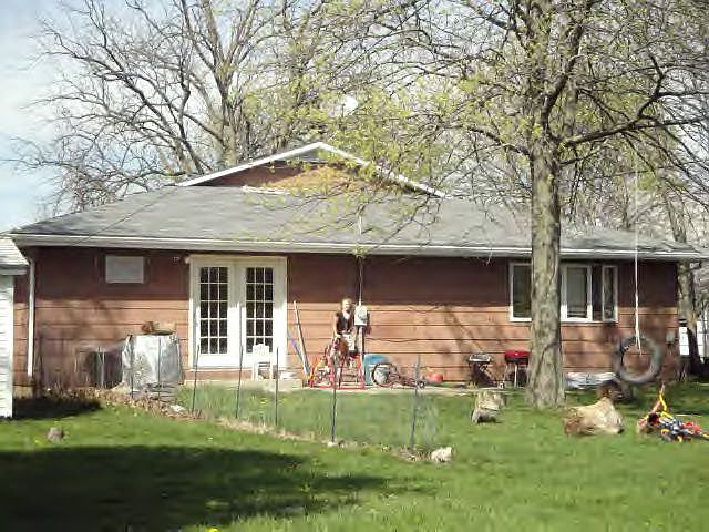 2nd image of 505 E Wyman Ave