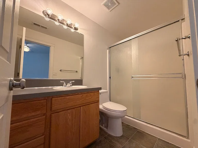 4805 NW Washington St — Photo 29