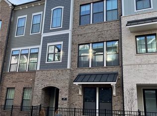 555 Ashbury Dr #112, Roswell, GA 30076