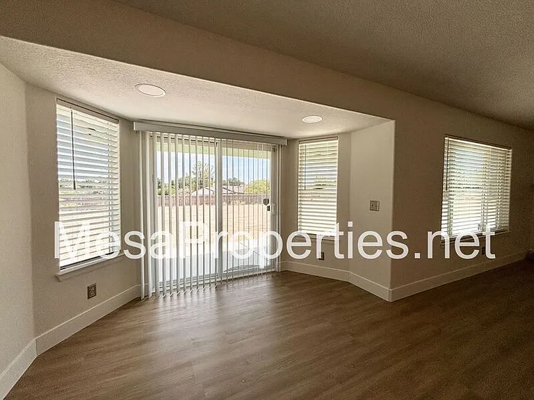 15185 Osceola Rd — Photo 12