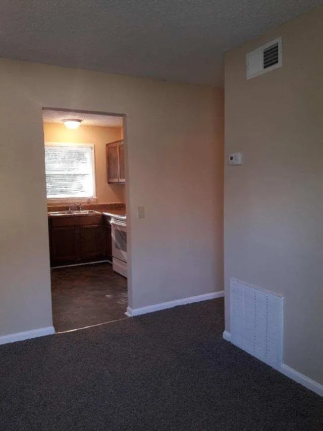 High Point Houses - 2818 — Photo 2