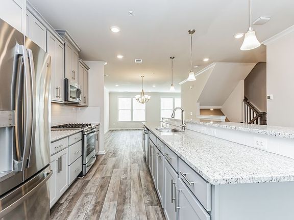 5th image of 20763 Heron Landing Dr