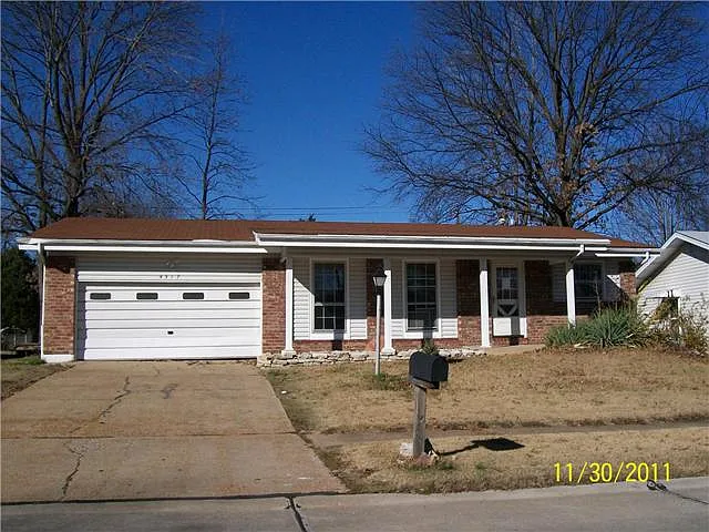 4317 Sulla Dr photo 1