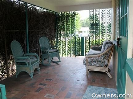 COZY BRICK PATIO OFF OF GREAT ROOM