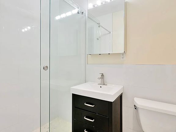 5th image of 241 E 73rd St #4BC