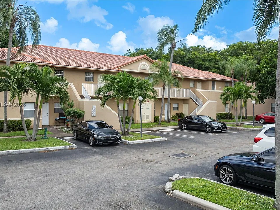 10909 Royal Palm Blvd #10909