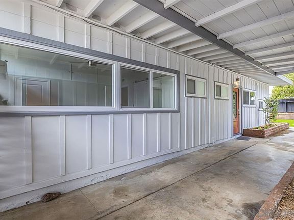 3rd image of 6202 Lake Alamor Ave