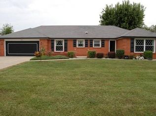 9016 Surrey Dr, Pendleton, IN 46064