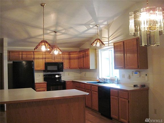 5th image of 707 Sunset Ct
