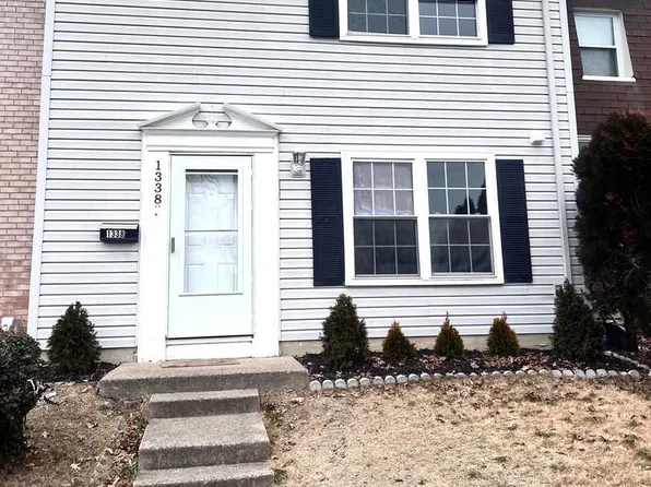 1338 Redbud Ct, Woodbridge, VA 22191