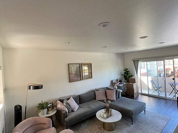 2nd image of 829 Euclid St #10
