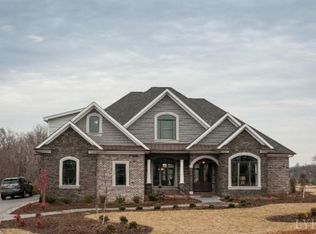 1581 Farmington Dr, Forest, VA 24551