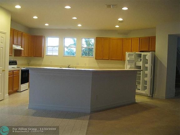 4th image of 2045 Florida Soapberry Blvd