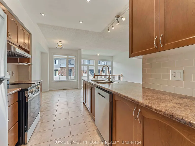 424 Cooks Mill Cres — Photo 10