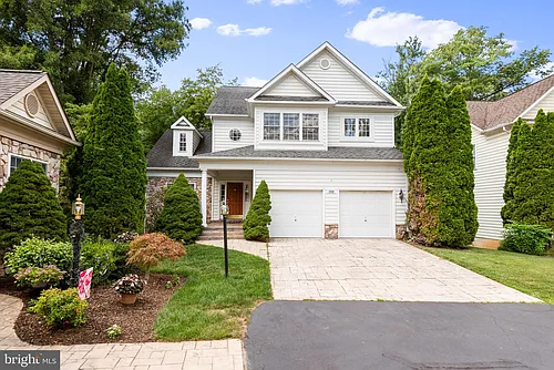 2202 Sarah Woods Ct Photo 1