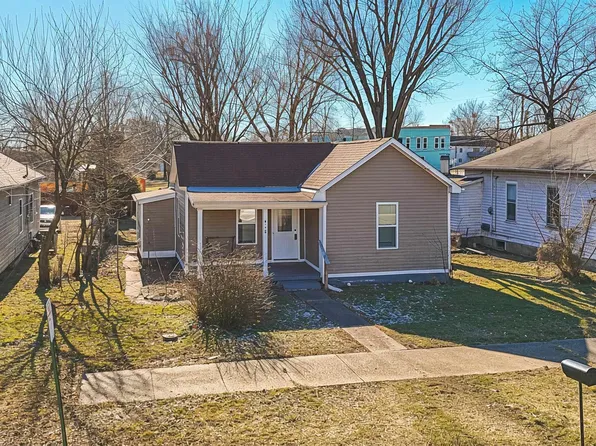 1216 E 4th St, Sedalia, MO 65301