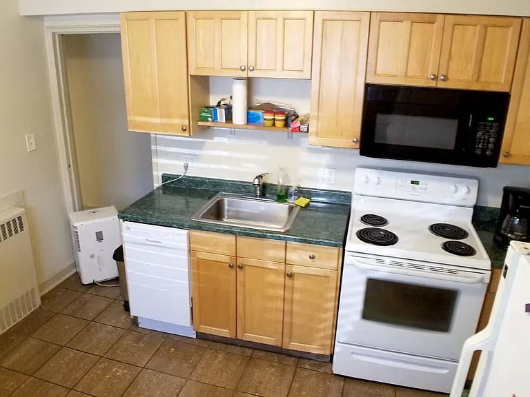 905 Delaware Ave — Photo 5