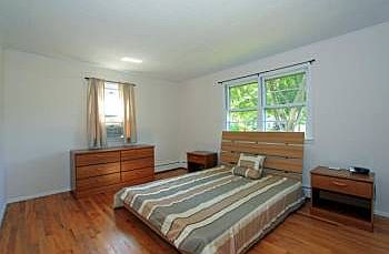 5th image of 12 Staller Blvd