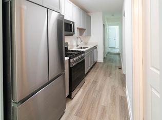 Move In Ready 2 BD 1 BA close to Metro, Shopping, & More!, Washington, DC 20020