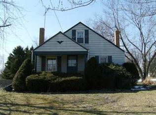 1157 Mercer Rd, Beaver Falls, PA 15010