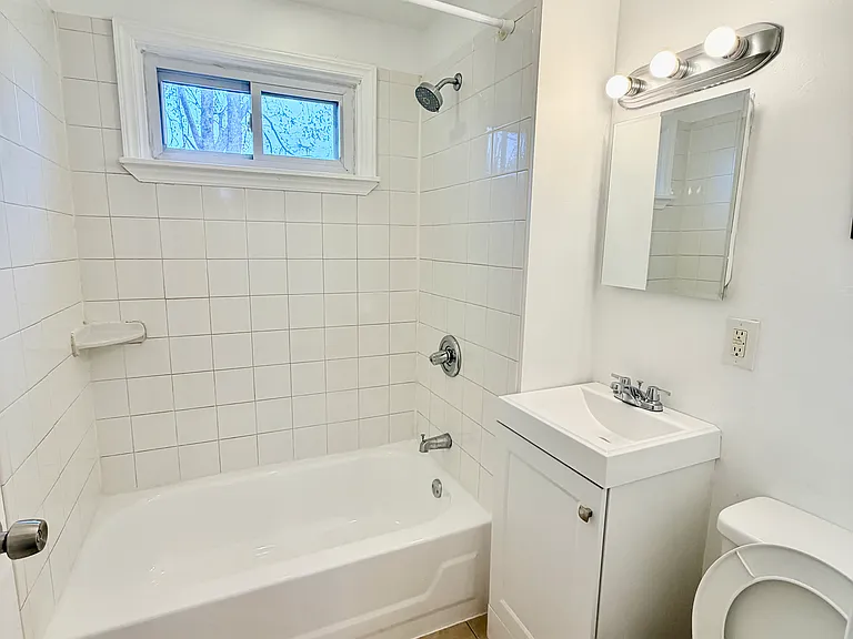 5023 Tacoma St — Photo 10