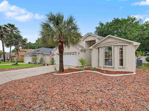 2928 Hidden Bay Blvd, Navarre, FL 32566