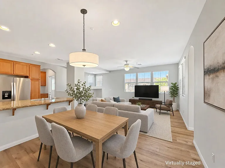 25431 Wharton Dr — Photo 3