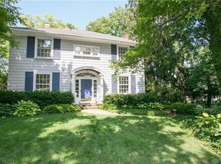 625 Oakwood Ave, Oakwood, OH 45419