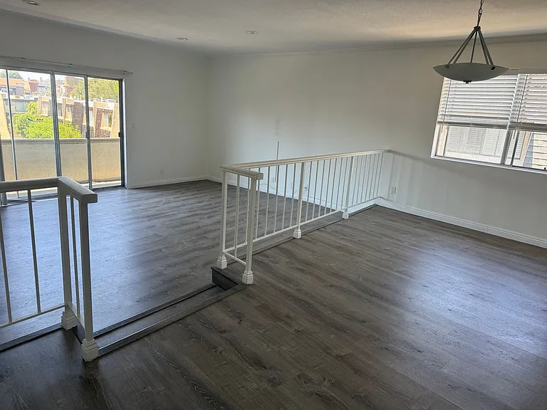 4646 Natick Ave — Photo 9