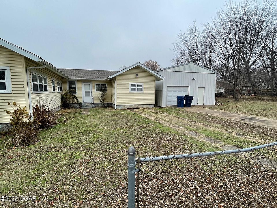 2040 East Ave, Baxter Springs, KS 66713 | Zillow